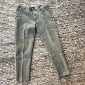 Classic Men's Khaki Chinos